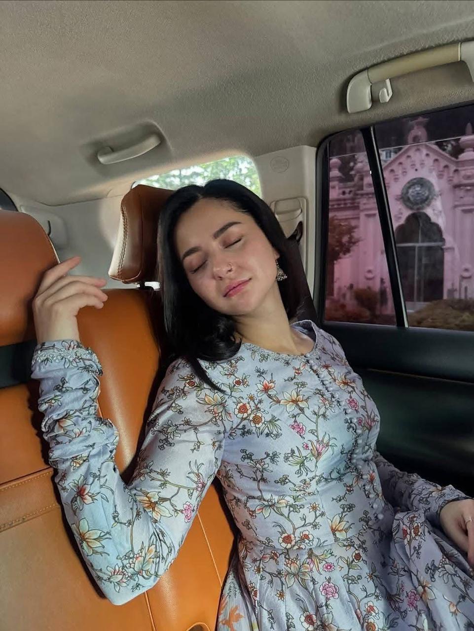 Hania Amir Inspired Digital Print Three Piece - Image 3