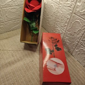 রোমান্টিক রোজ বক্স রিং গিফট সেট